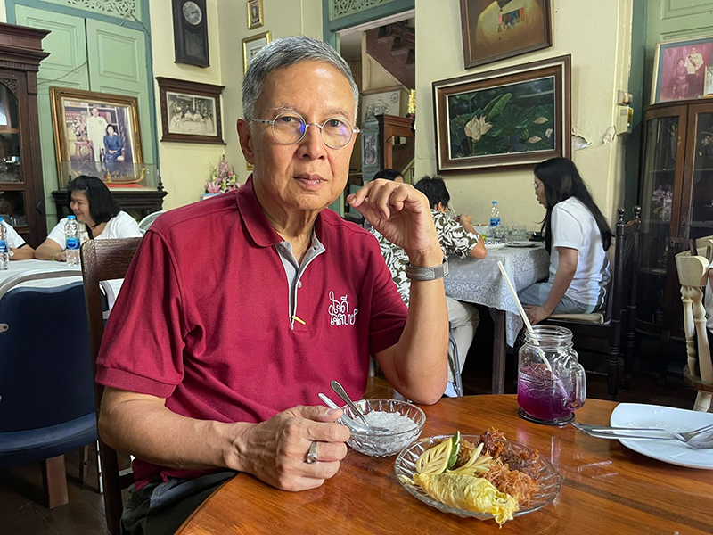 คำนูญ  สิทธิสมาน