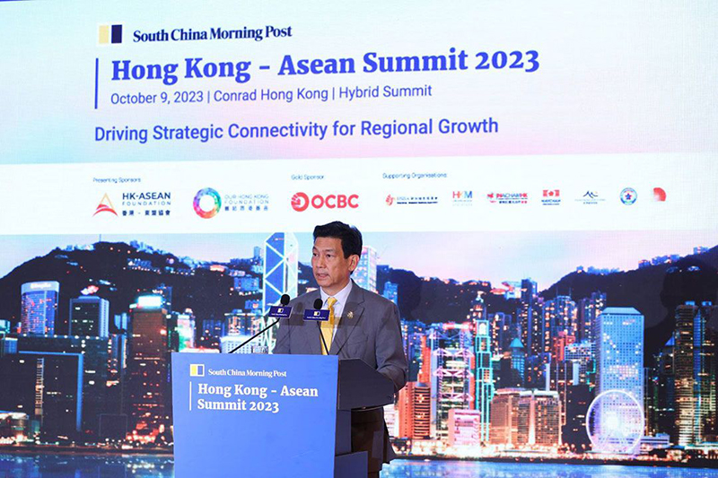 ปานปรีย์ พหิทธานุกร