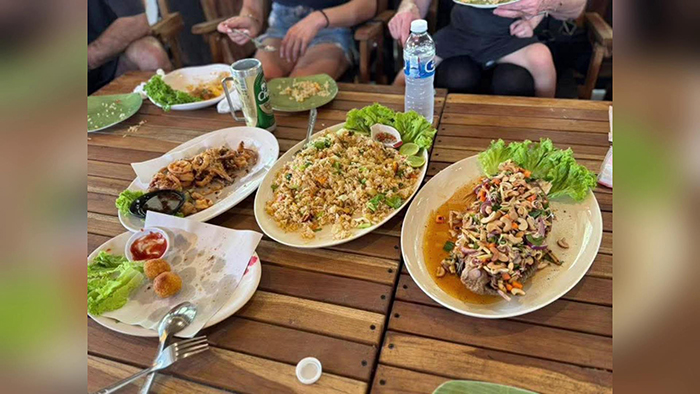 ลุยตรวจร้านอาหารคลองดำเนินสะดวก