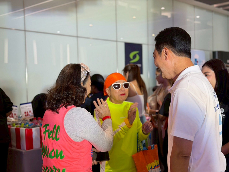 อนุชา บูรพชัยศรี