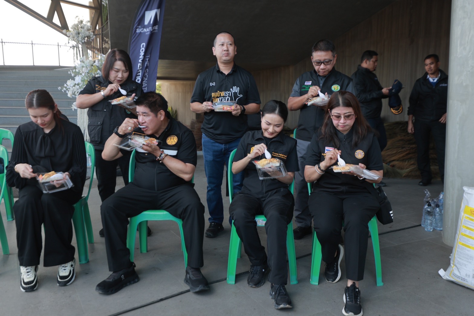 นฤมล นำ ศธ ลุยสำรวจโรงเรียน หาดใหญ่