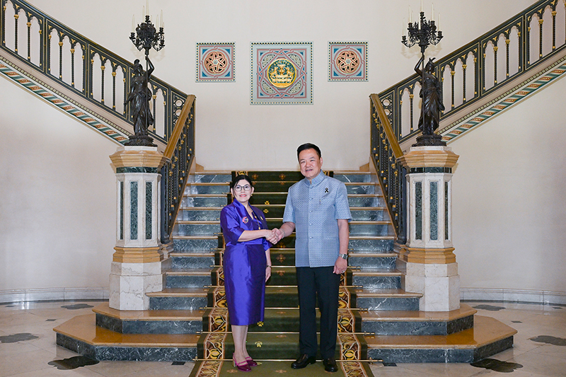อนุทิน ชาญวีรกูล