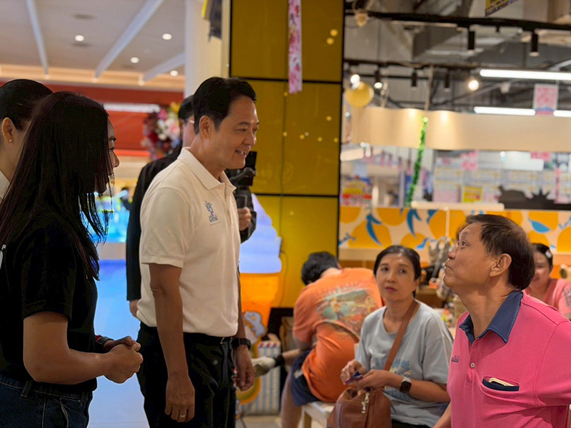 อนุชา บูรพชัยศรี