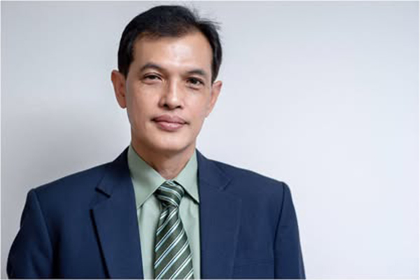 ทนายอนันต์ชัย 