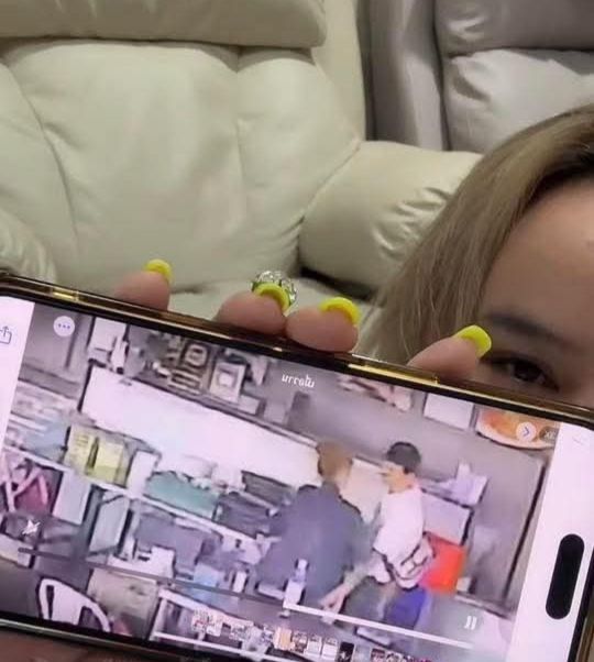 เหมย หมึกเป็นซาซิมิ