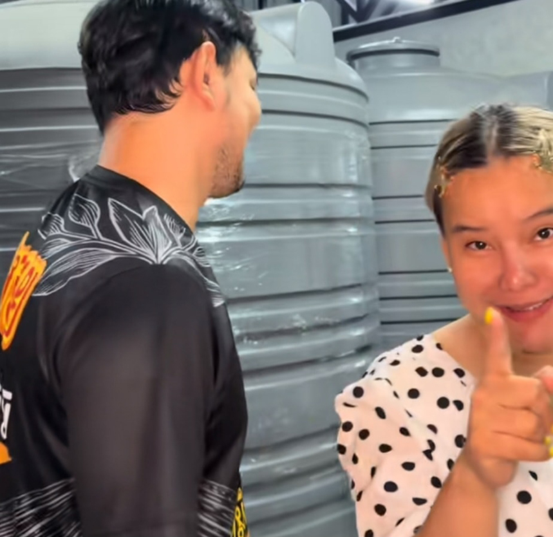 เหมย หมึกเป็นซาซิมิ