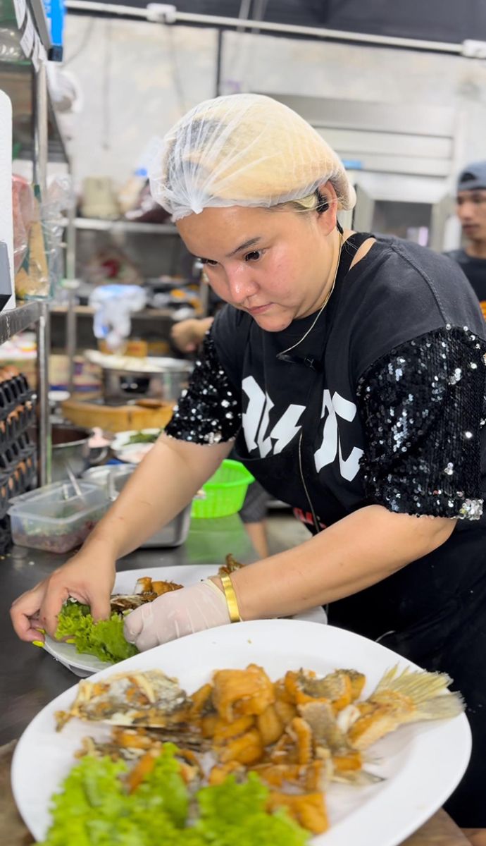 เหมย หมึกเป็นซาซิมิ