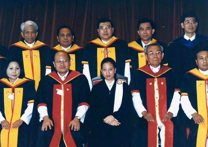 นริศ ชัยสูตร