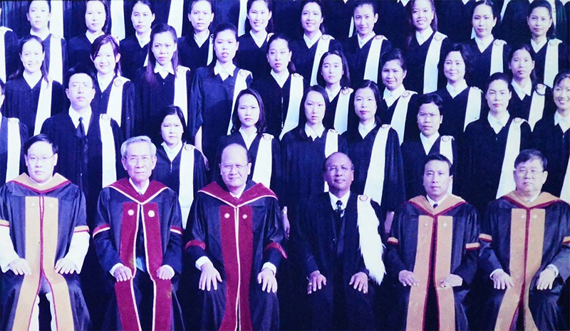 นริศ ชัยสูตร
