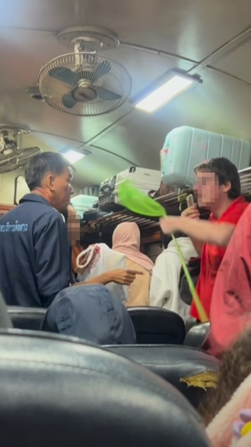 ฝรั่ง เมาซ่า ด่าไทย อวยเขมร ทำร้าย จนท