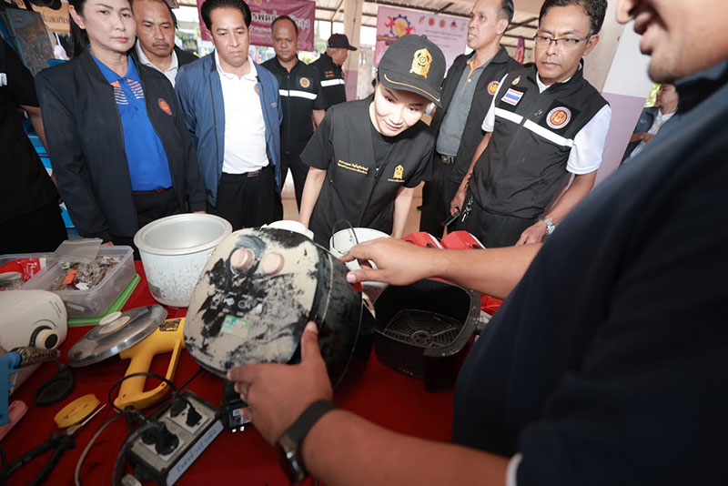 รมว นฤมล โชว์ผลงาน Fix It Center ลุยหาดใหญ่