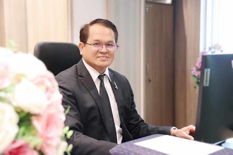 โกมล พรมเพ็ง