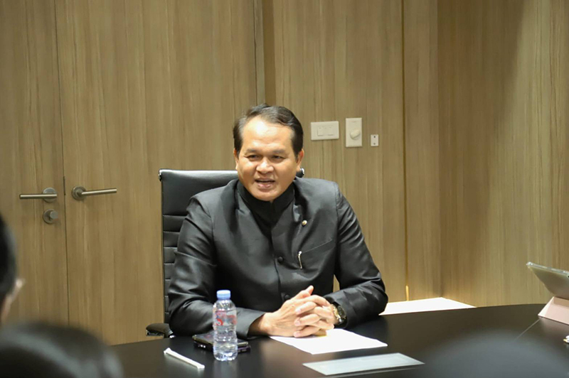 โกมล พรมเพ็ง