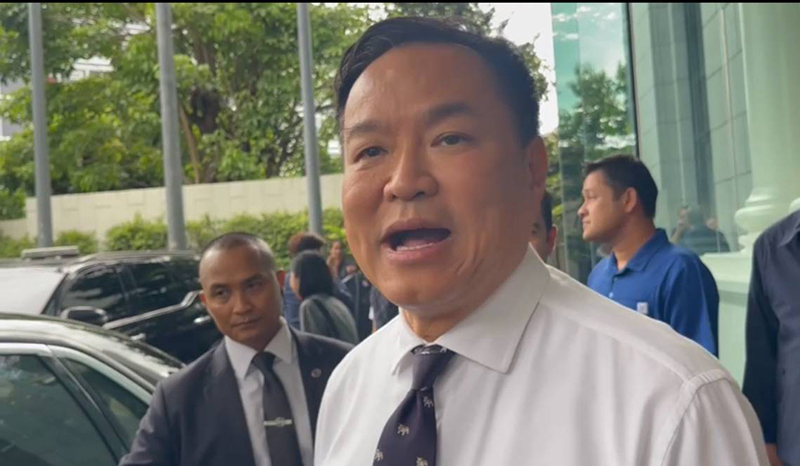 อนุทิน ชาญวีรกูล 