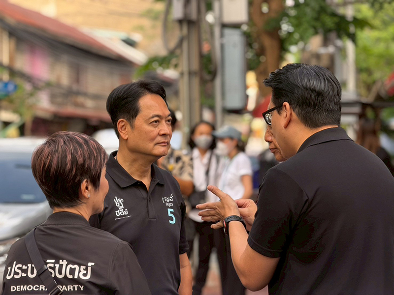 อนุชา บูรพชัยศรี