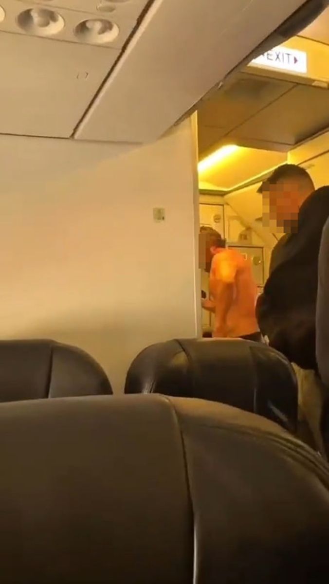 หนุ่มรัสเซียคลั่ง