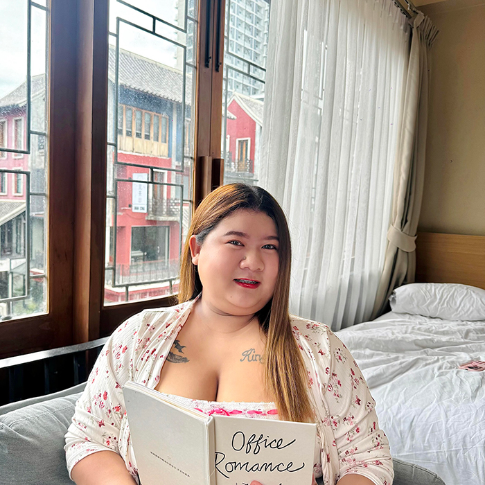 เฟิร์น กนกวัลย์ 