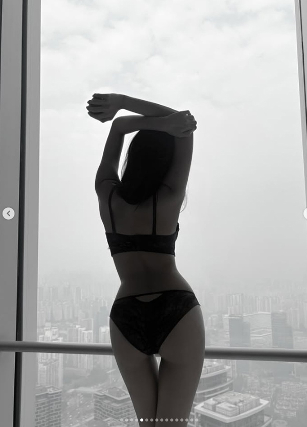 เอื้อย โลกเบี้ยว