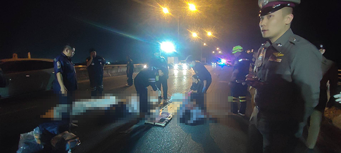 ชนท้ายสิบล้อ