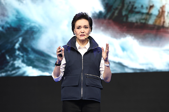 ศุภจี สุธรรมพันธุ์