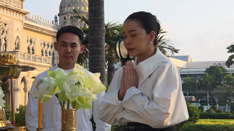 สุขสมรวย 