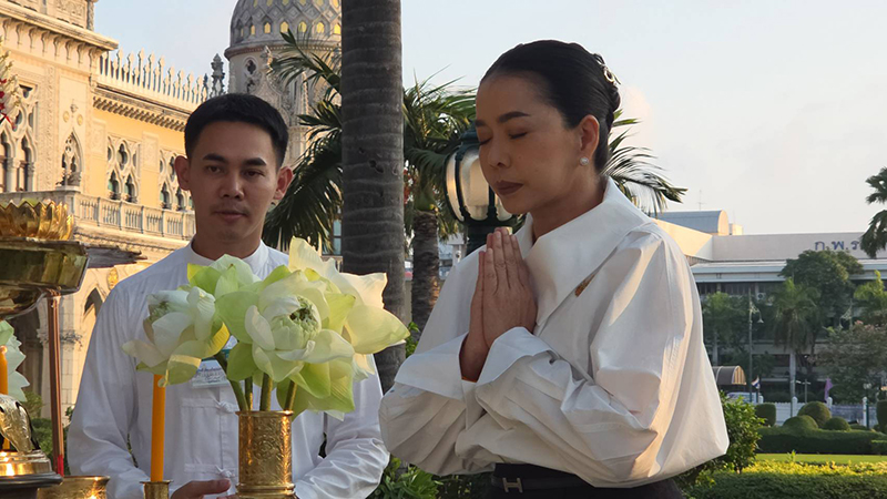 สุขสมรวย 