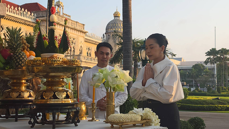 สุขสมรวย 