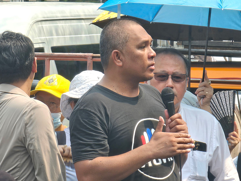 รัชดา ธนาดิเรก