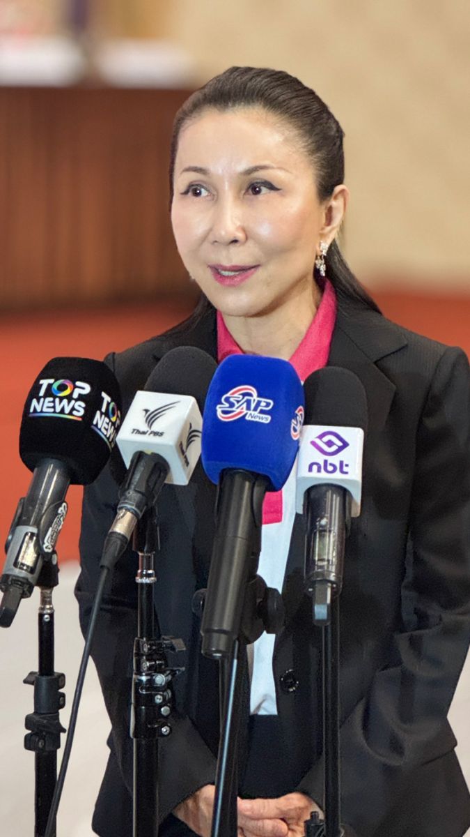 กัญจนา ศิลปอาชา