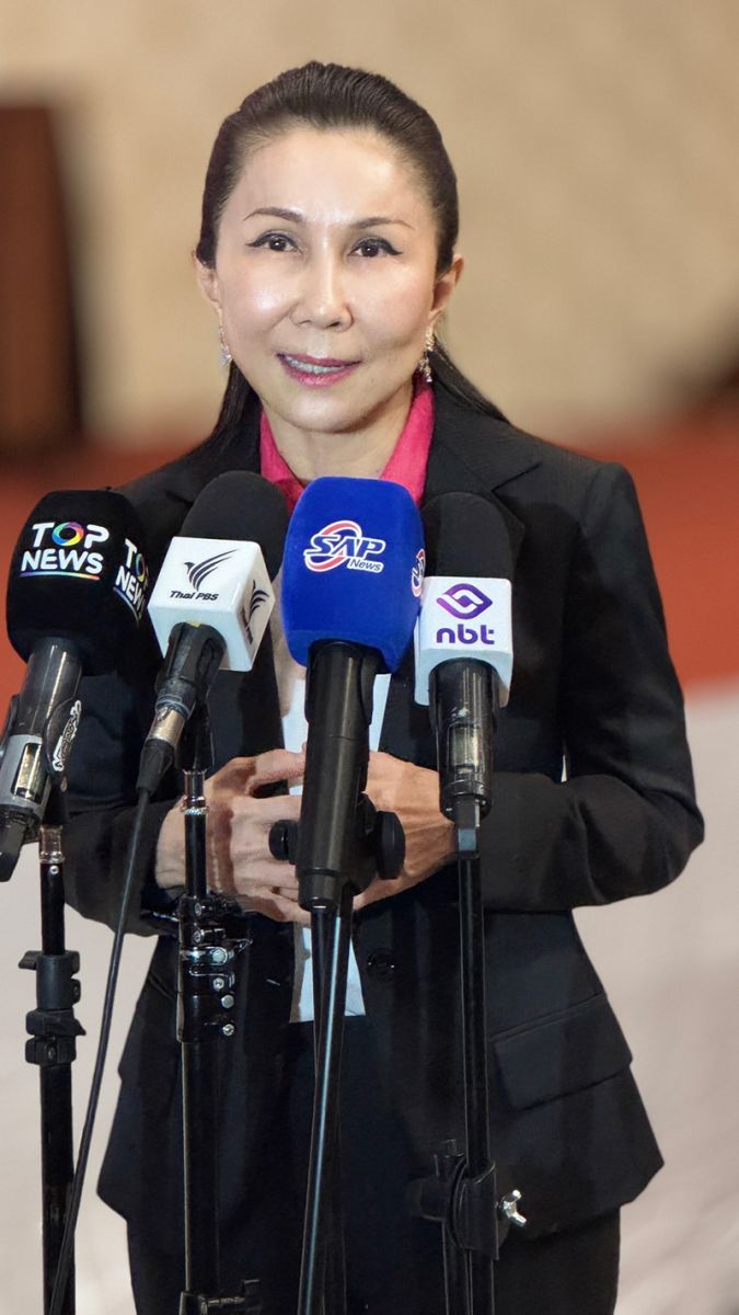 กัญจนา ศิลปอาชา