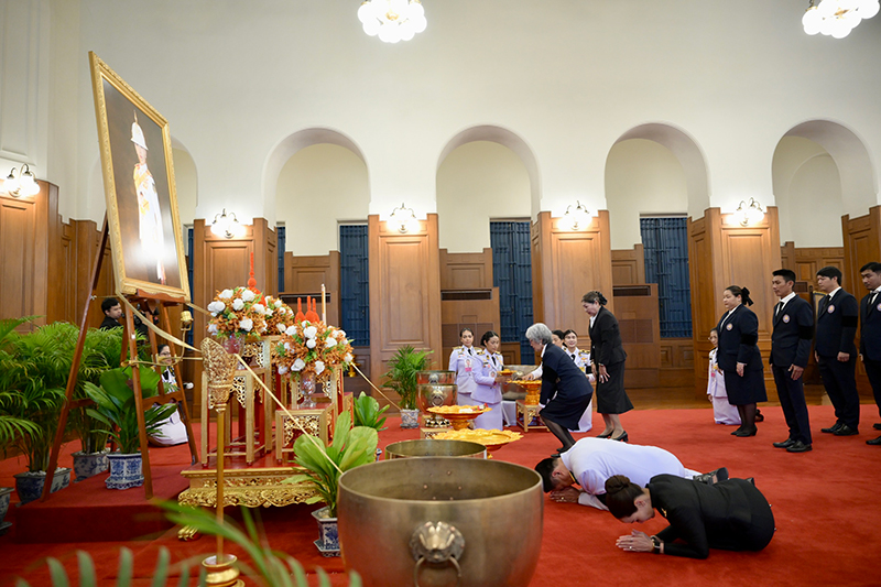 อนุทิน ชาญวีรกูล