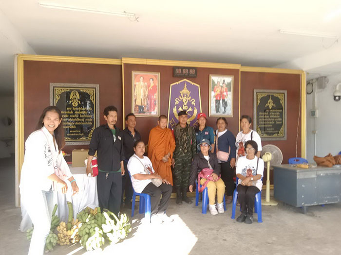 พระให้กำลังใจทหารชายแดน