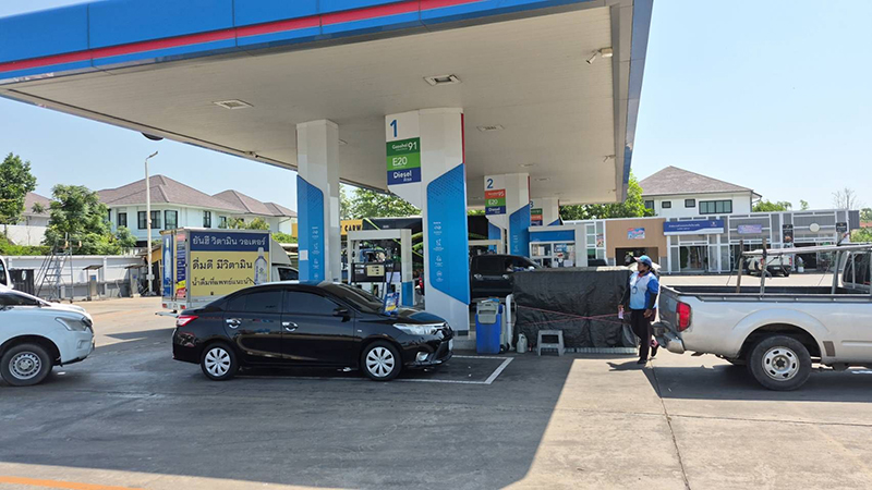 เติมน้ำมันได้ปั๊มละพัน