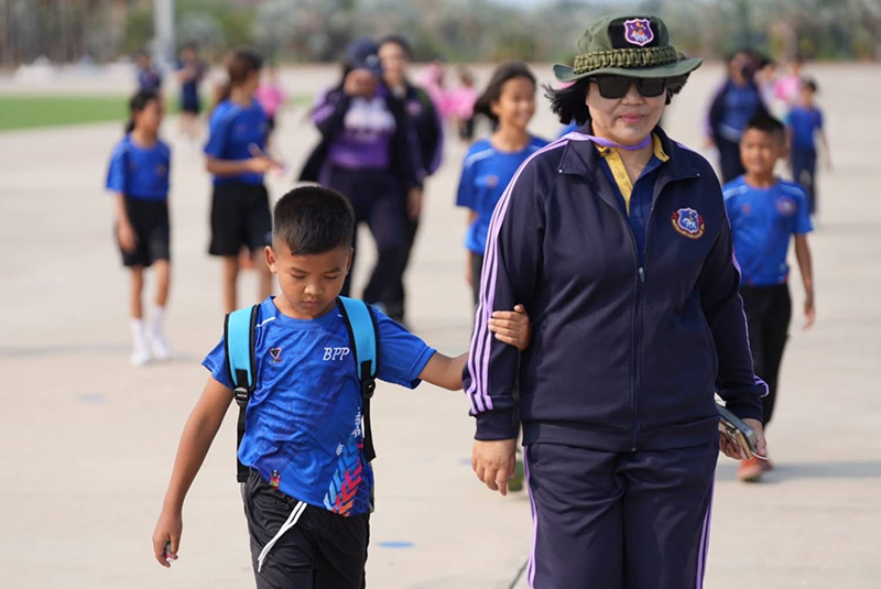 สามร้อยยอด