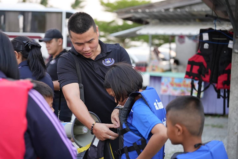 สามร้อยยอด