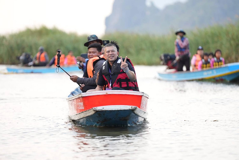 สามร้อยยอด