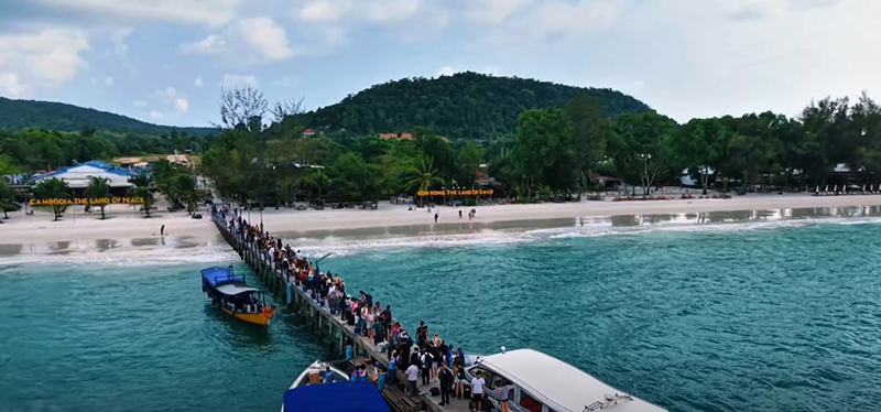 เกาะโรง