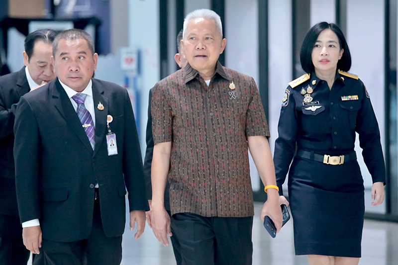 โสภณ ซารัมย์