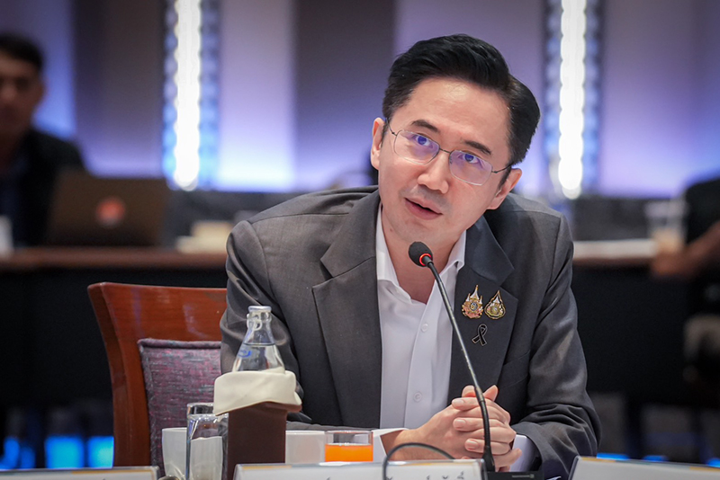 ยศชนัน