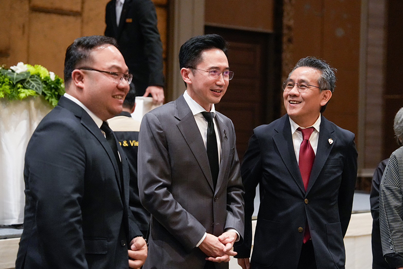 ยศชนัน วงศ์สวัสดิ์