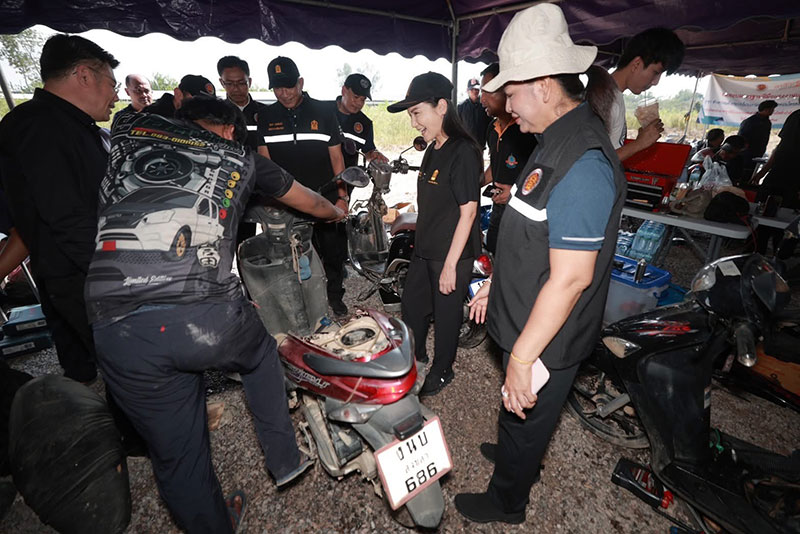 รมว นฤมล โชว์ผลงาน Fix It Center ลุยหาดใหญ่