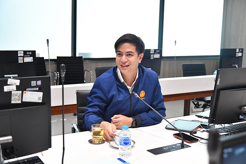 พริษฐ์ วัชรสินธุ