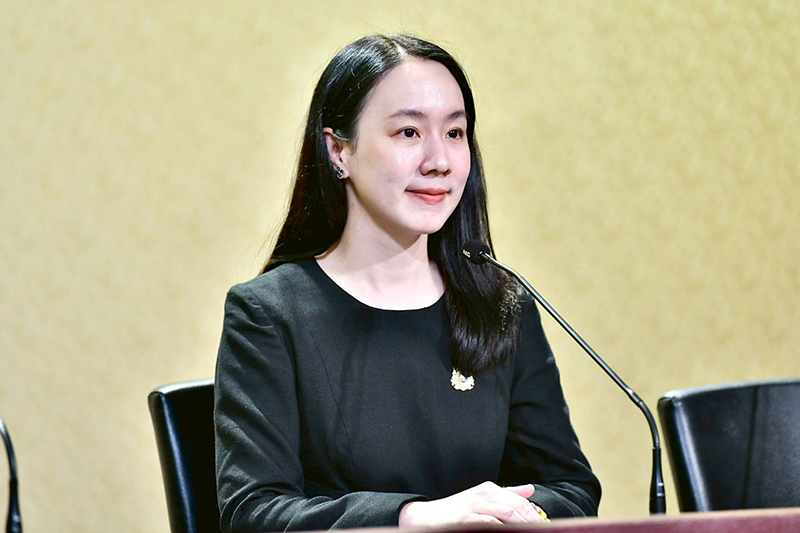 ลลิดา เพริศวิวัฒนา