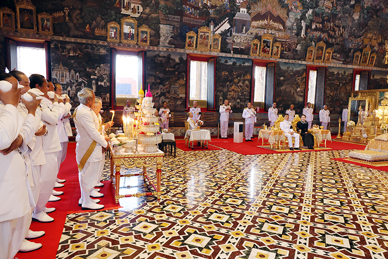 ในหลวง พระราชินี 