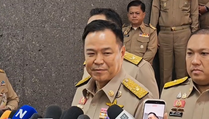 อนุทิน ชาญวีรกูล