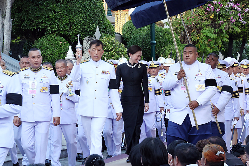 ในหลวง พระราชินี 