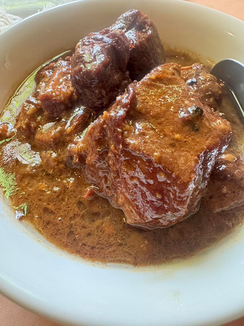 ลุงป้อม