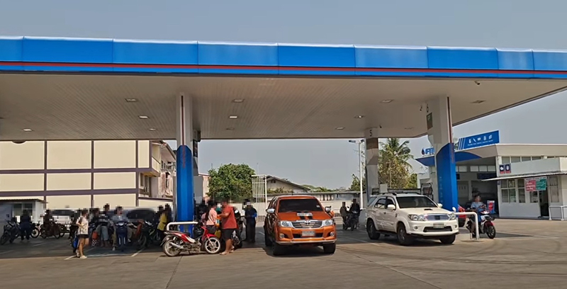 น้ำมันขาดแคลน