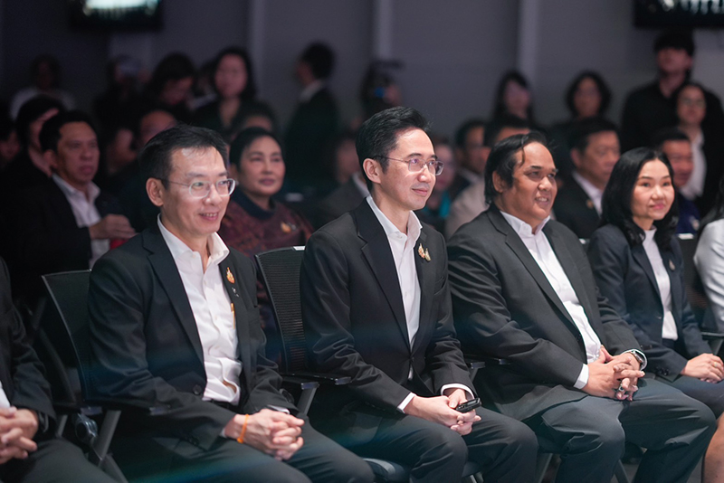 ยศชนัน วงศ์สวัสดิ์ 