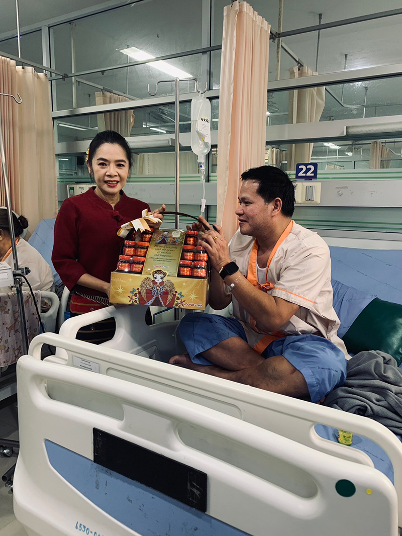 สส.เพ็ญพัค